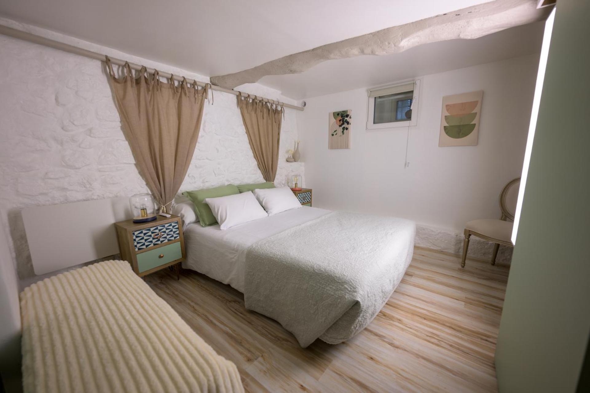 Cosy Flat In The Heart Of Valbonne Village Bagian luar foto