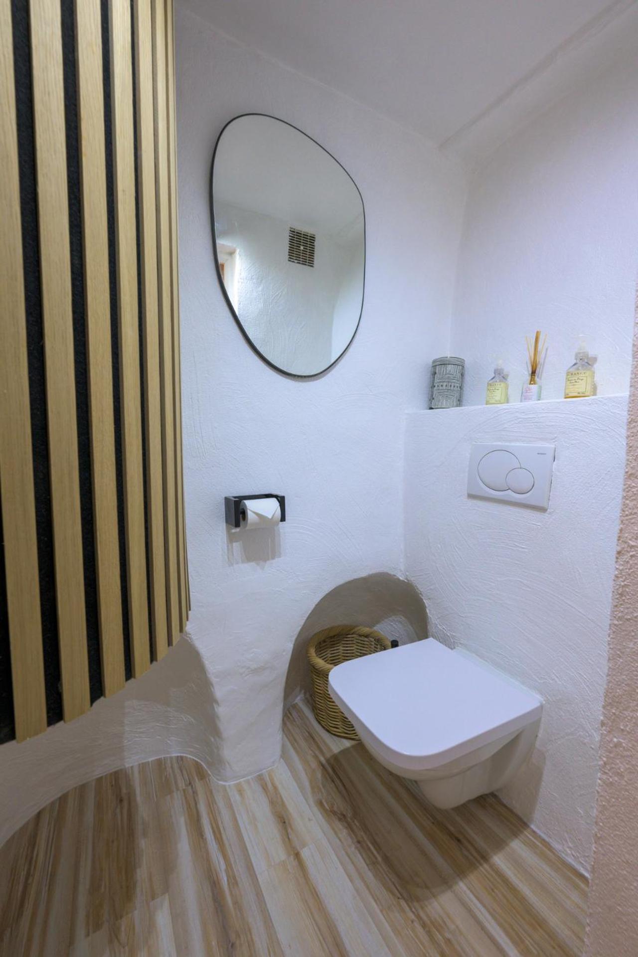 Cosy Flat In The Heart Of Valbonne Village Bagian luar foto