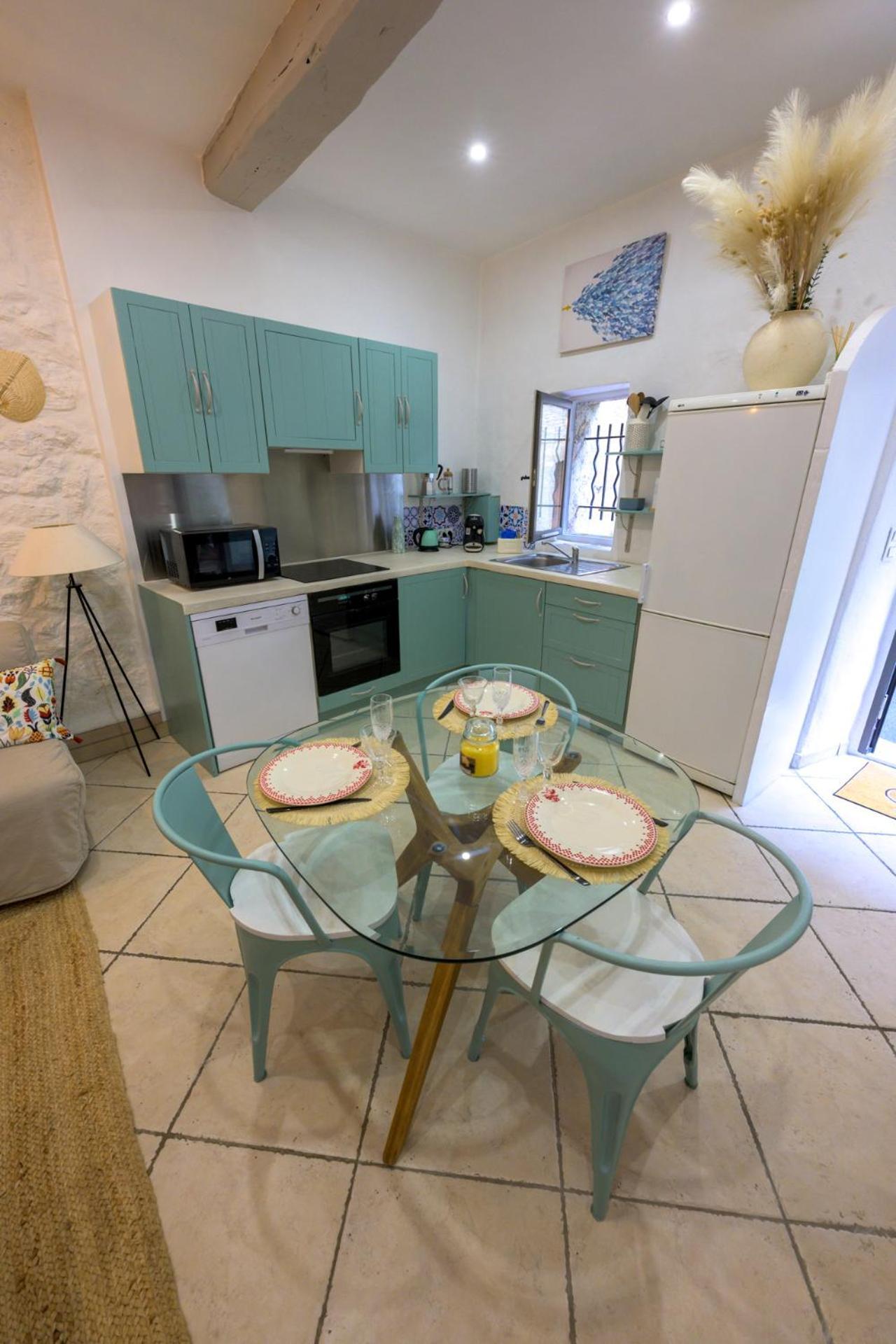 Cosy Flat In The Heart Of Valbonne Village Bagian luar foto