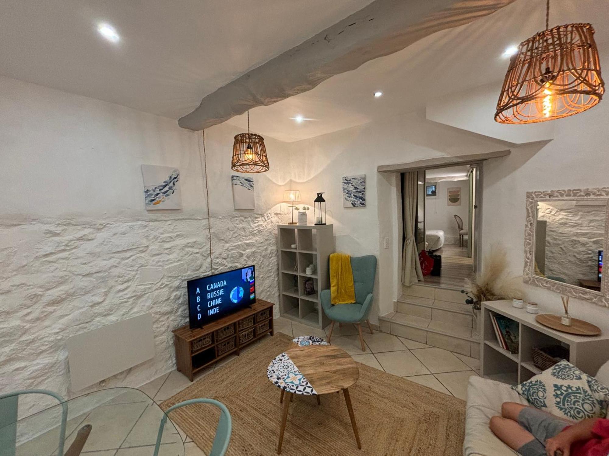 Cosy Flat In The Heart Of Valbonne Village Bagian luar foto